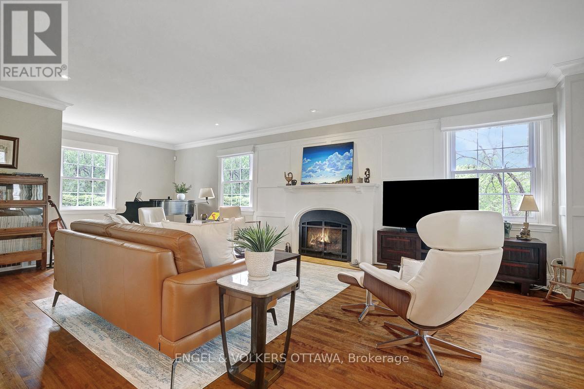 Property at 200 HOWICK STREET image 5