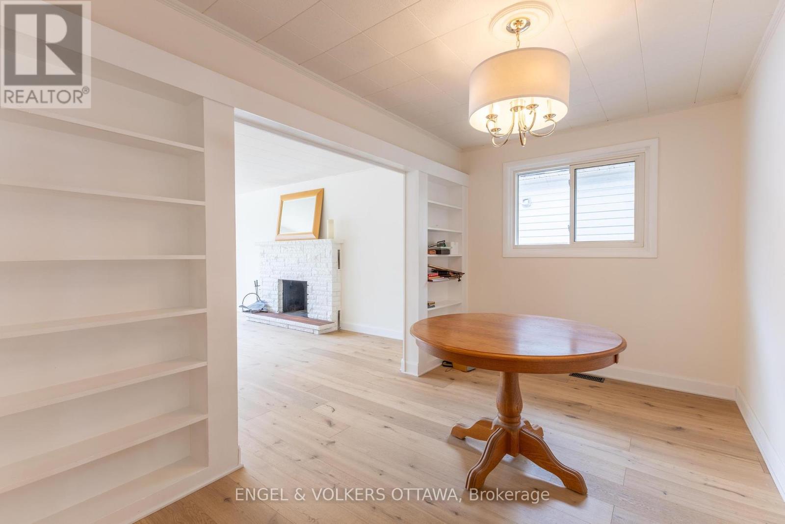 89 Munro Street, Carleton Place, Ontario  K7C 1H6 - Photo 6 - X12149826