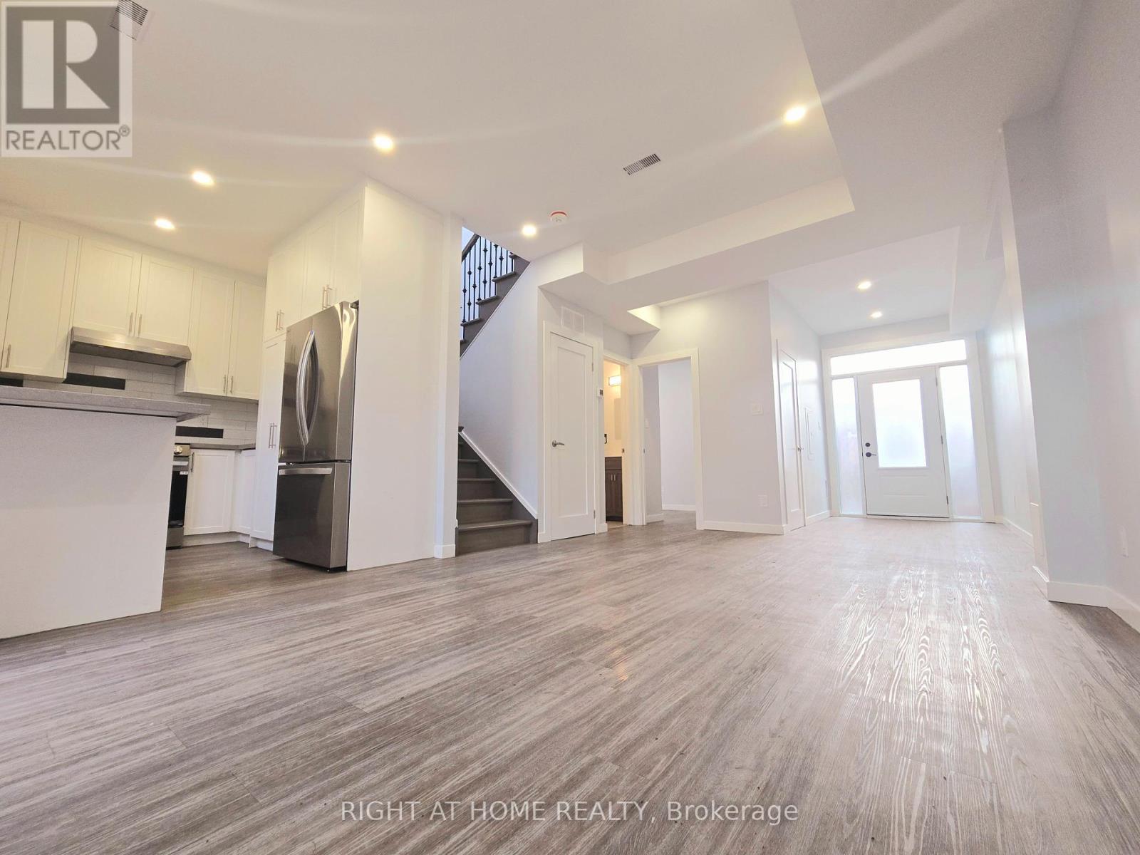 Laneway Suite - 94 Barrington Avenue, Toronto, Ontario  M4C 4Z1 - Photo 4 - E12095460