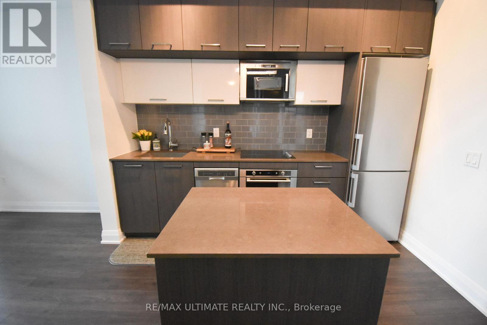 309 - 4800 Highway 7, Vaughan, Ontario  L4L 1H8 - Photo 7 - N12095974