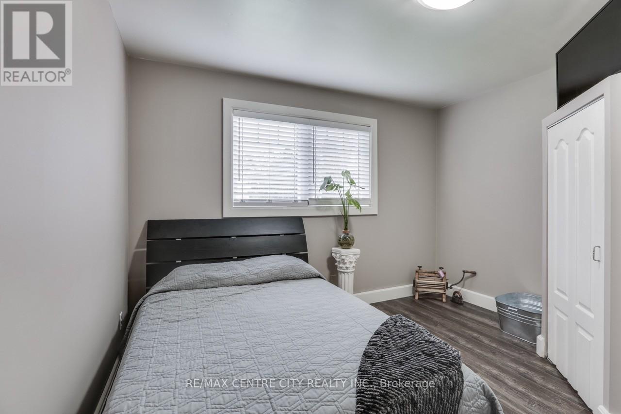 22 Charles Street, Thames Centre, Ontario  N0L 1G2 - Photo 10 - X12149762