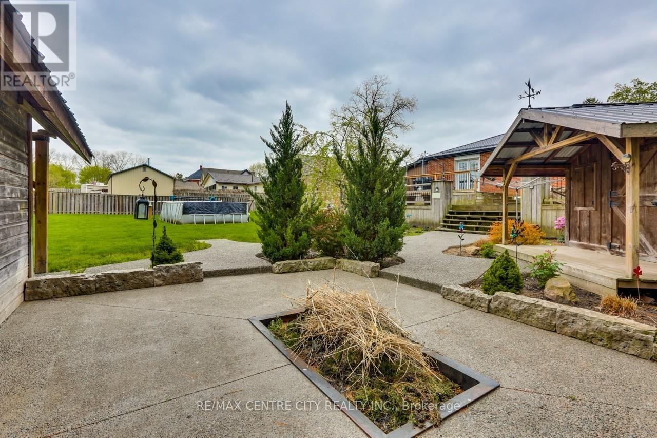 22 Charles Street, Thames Centre, Ontario  N0L 1G2 - Photo 31 - X12149762