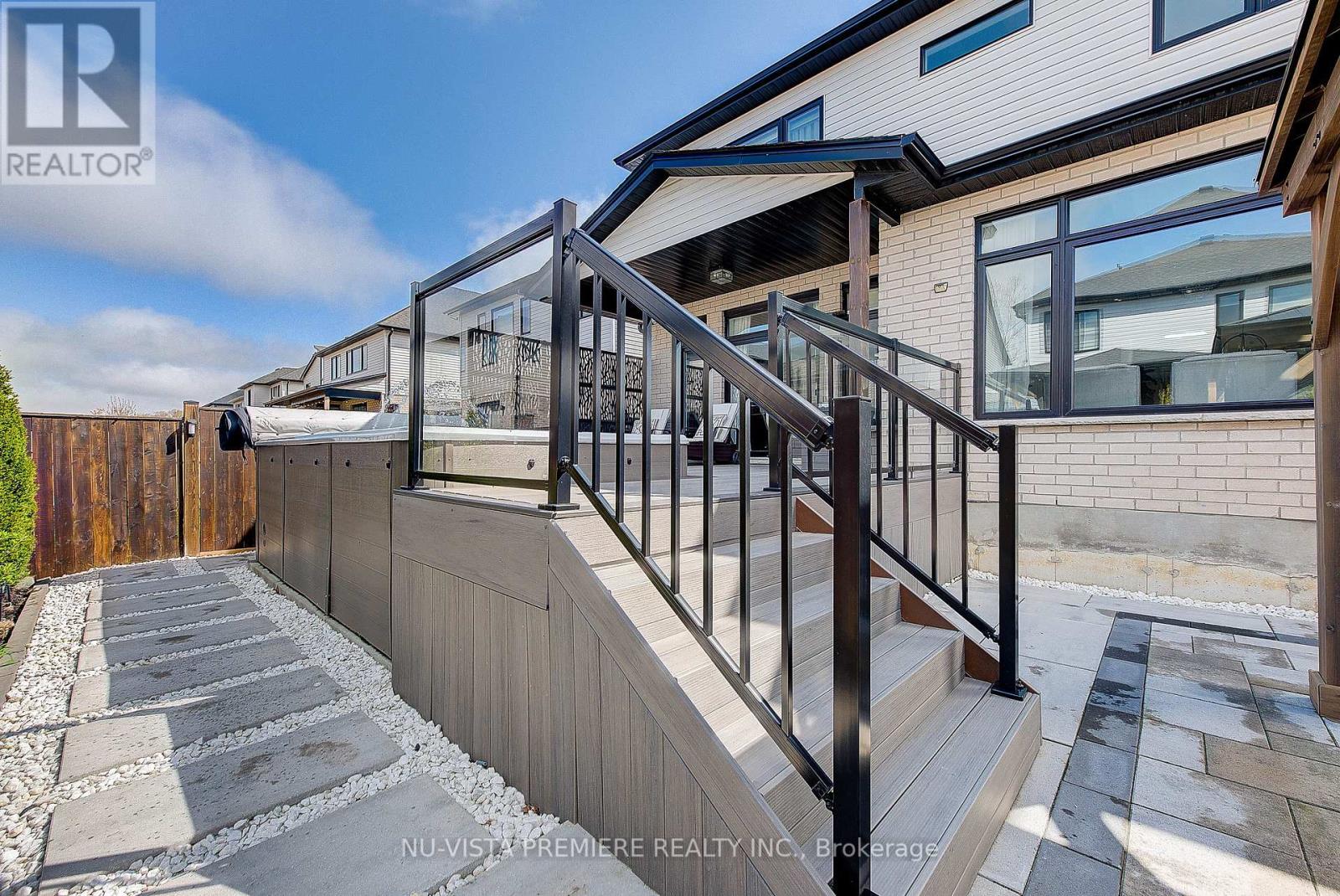 1795 Brayford Avenue, London South, Ontario  N6K 0H4 - Photo 44 - X12137518