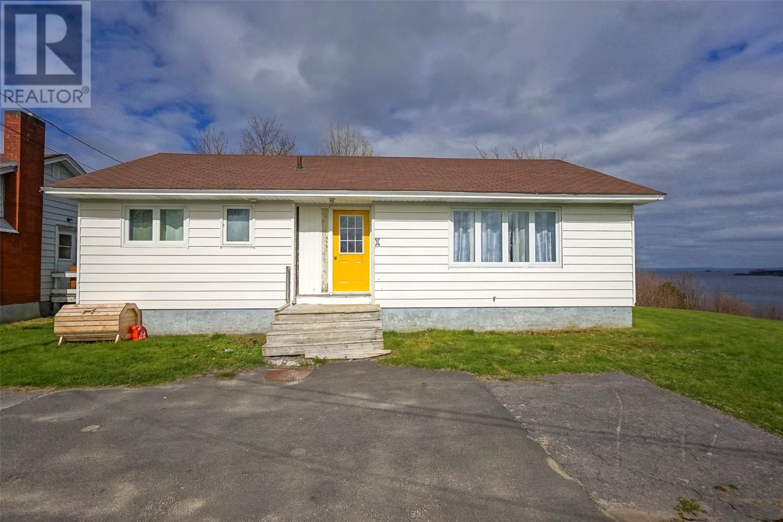 Property at 8 Bay Street image 1