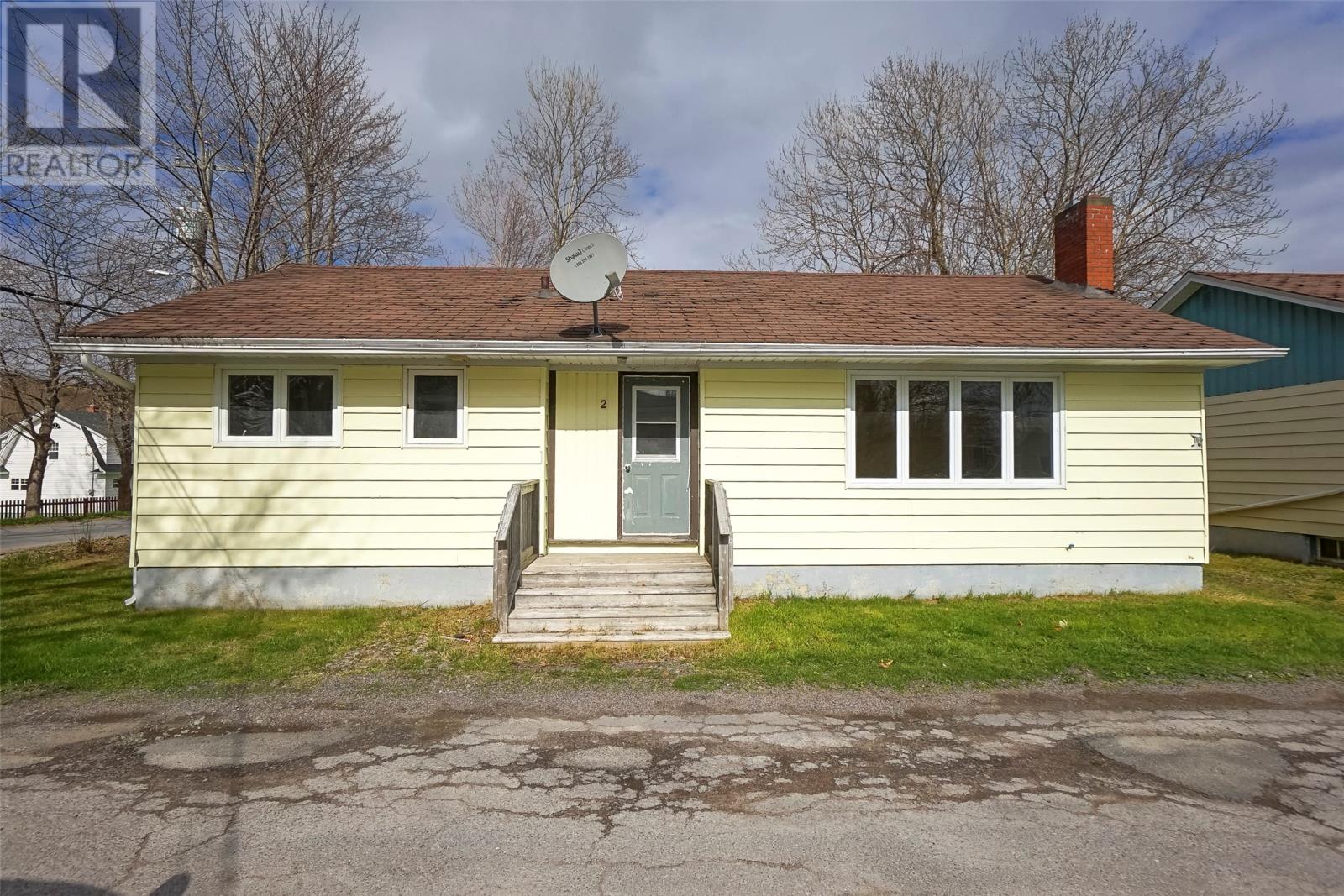 2 Bay Street, Carbonear, Newfoundland & Labrador