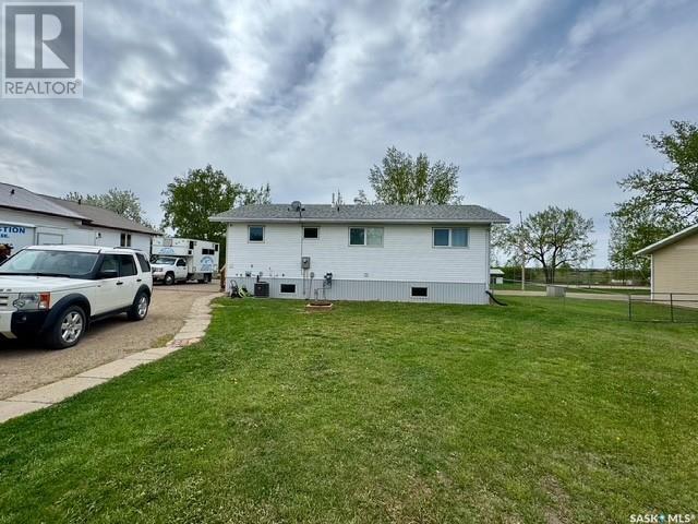 102 Braun Street, Waldeck, Saskatchewan  S0H 4J0 - Photo 6 - SK005995