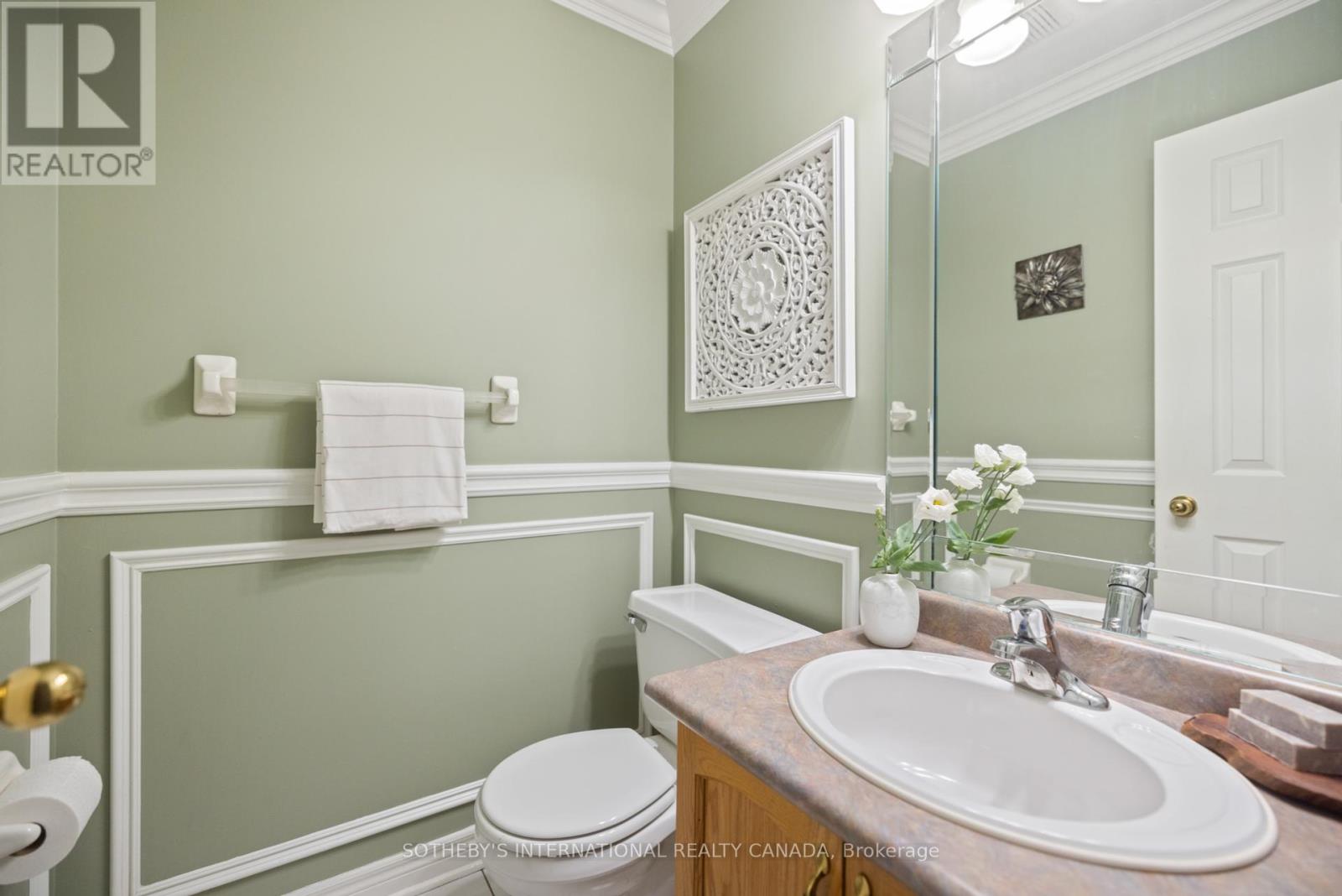 52 Red Cedar Crescent, Brampton, Ontario  L6R 1A7 - Photo 13 - W12038753
