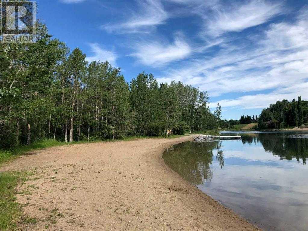 Property at 45 Lone Pine Crescent image 2