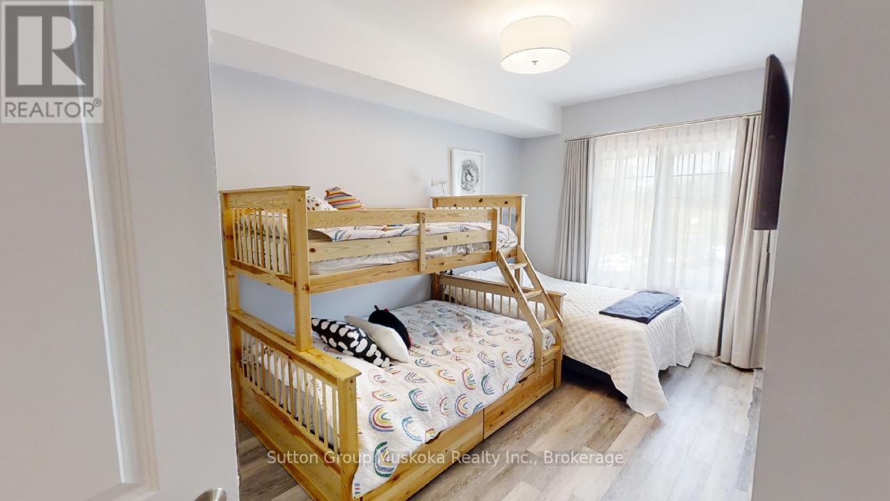 318 - 25 Pen Lake Point Road, Huntsville, Ontario  P1H 2E8 - Photo 13 - X12149947