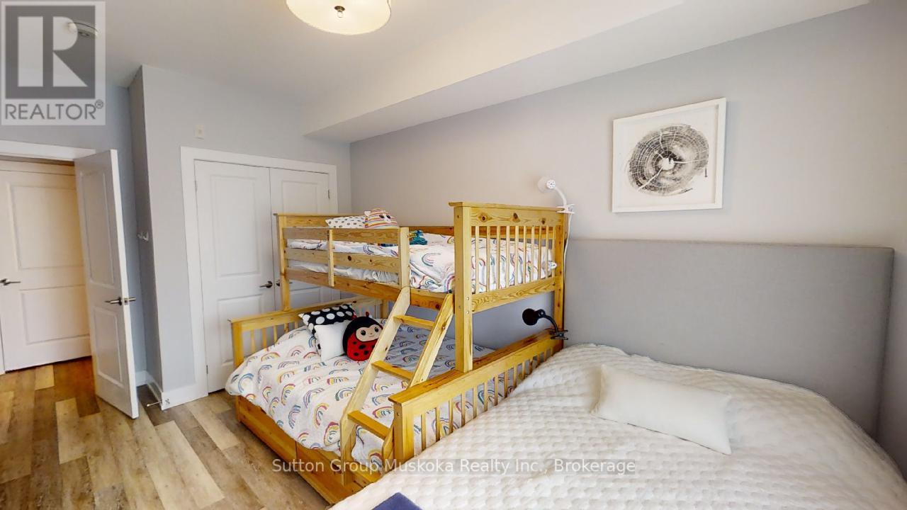 318 - 25 Pen Lake Point Road, Huntsville, Ontario  P1H 2E8 - Photo 14 - X12149947