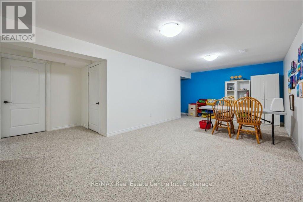 758 Willow Road, Guelph, Ontario  N1K 1Z2 - Photo 37 - X12149995