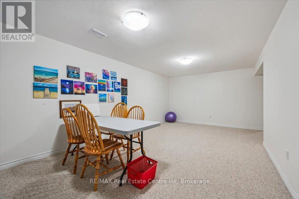 758 Willow Road, Guelph, Ontario  N1K 1Z2 - Photo 38 - X12149995