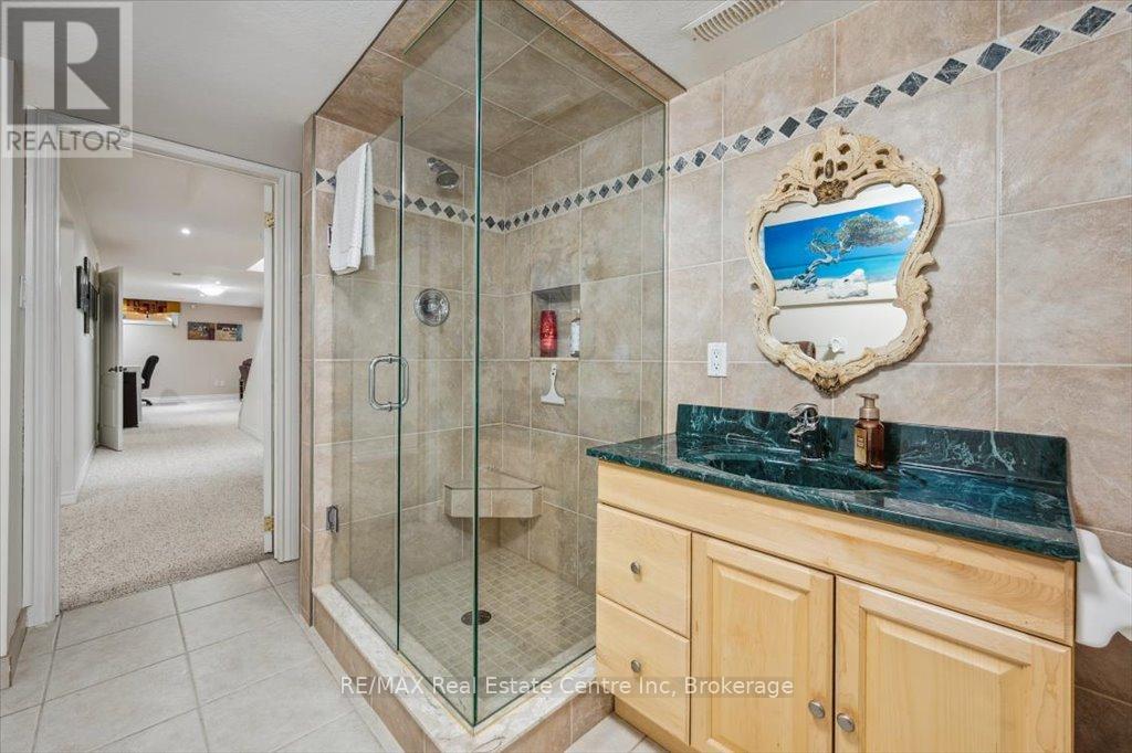 758 Willow Road, Guelph, Ontario  N1K 1Z2 - Photo 39 - X12149995