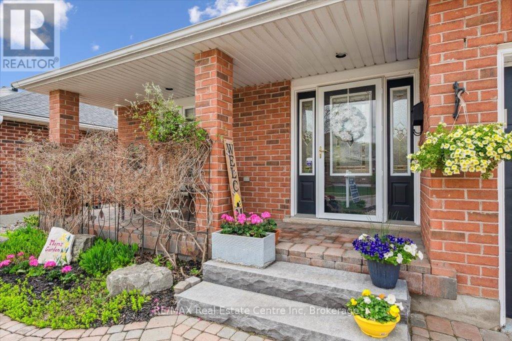 758 Willow Road, Guelph, Ontario  N1K 1Z2 - Photo 7 - X12149995