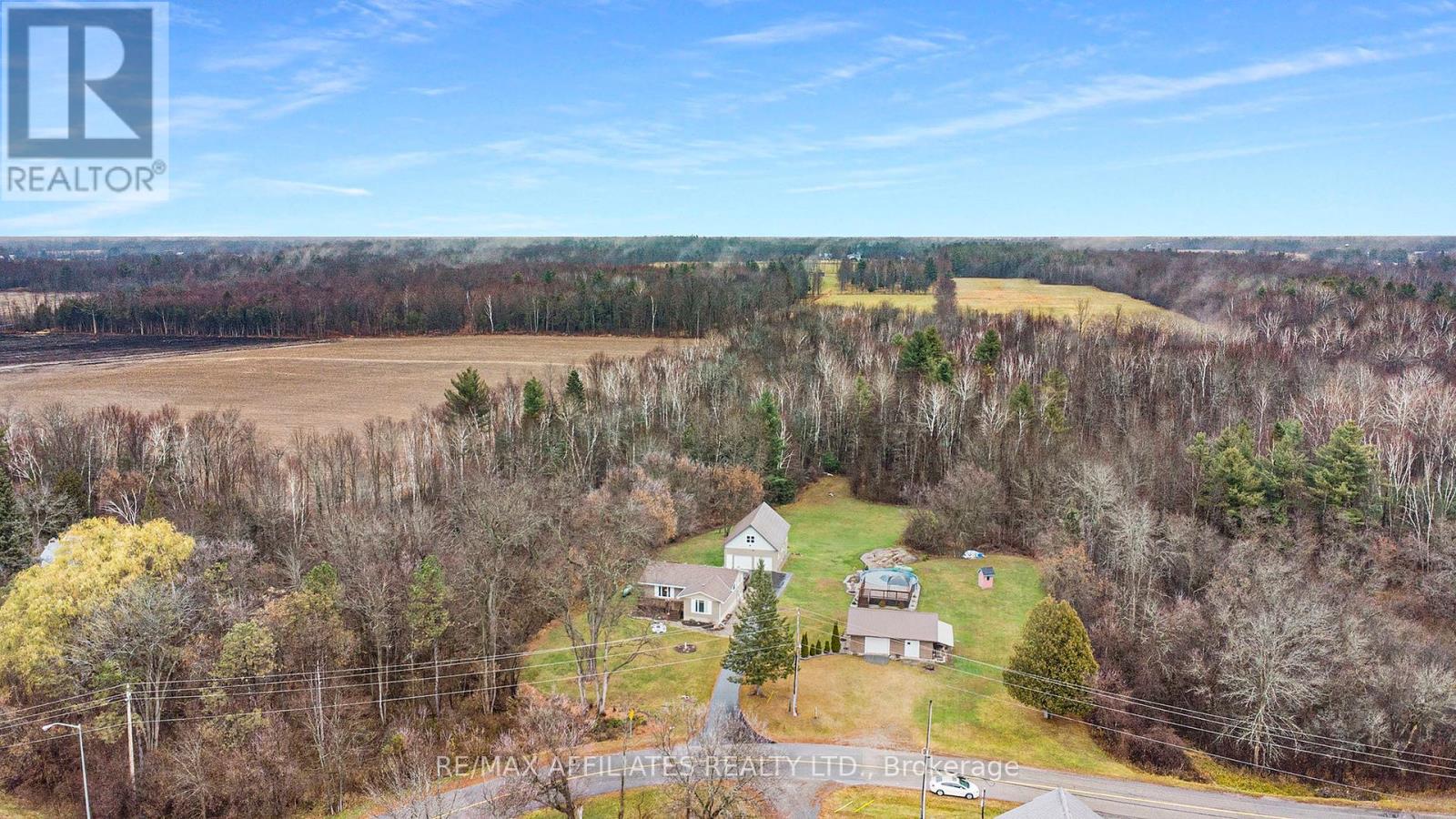 157 Perth Street, Rideau Lakes, Ontario  K0G 1E0 - Photo 7 - X12149890