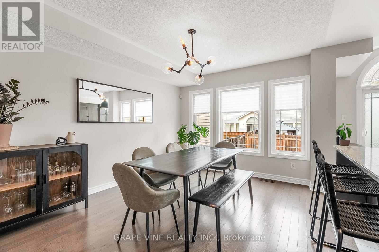568 Voie Du Pin Rouge Way, Ottawa, Ontario  K1W 0C4 - Photo 16 - X12150024
