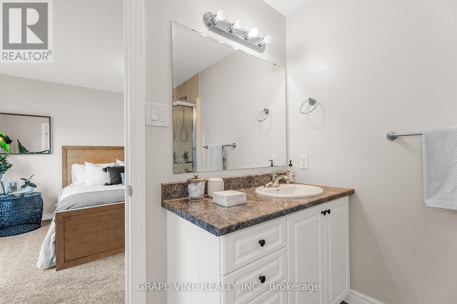568 Voie Du Pin Rouge Way, Ottawa, Ontario  K1W 0C4 - Photo 21 - X12150024