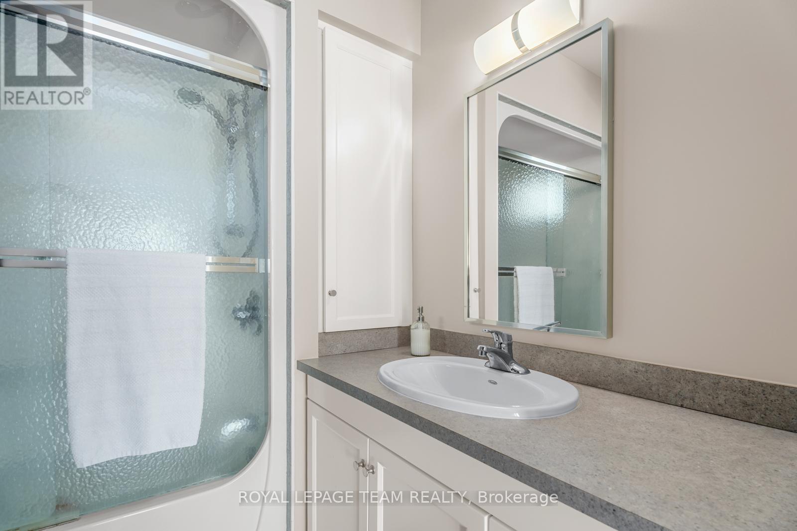 37 Rothwell Drive, Ottawa, Ontario  K1J 7G5 - Photo 29 - X12150053