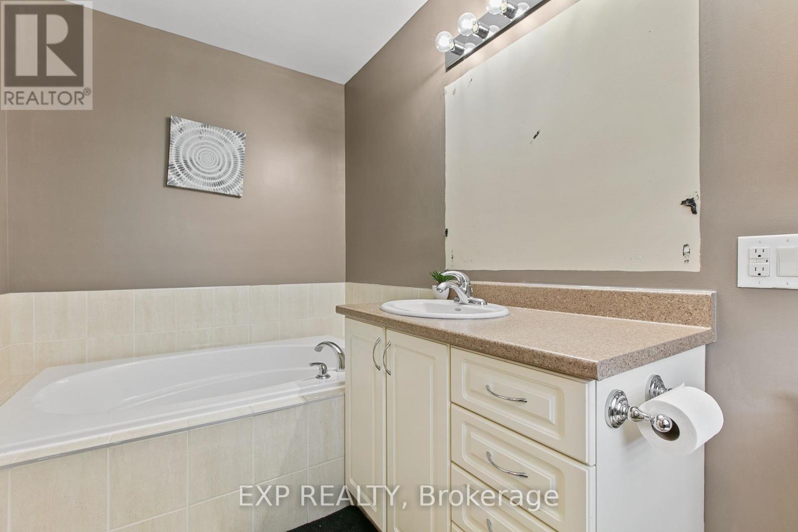 356 Gerry Lalonde Drive, Ottawa, Ontario  K4A 0Y3 - Photo 28 - X12150140