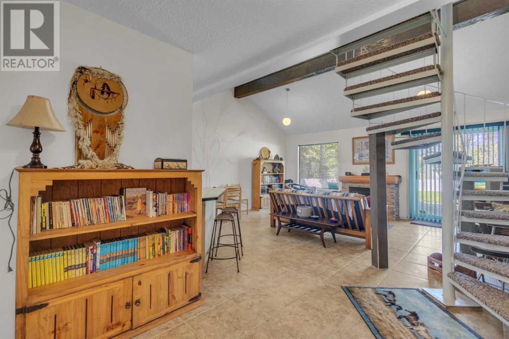 Property at 3912 50 Avenue image 4
