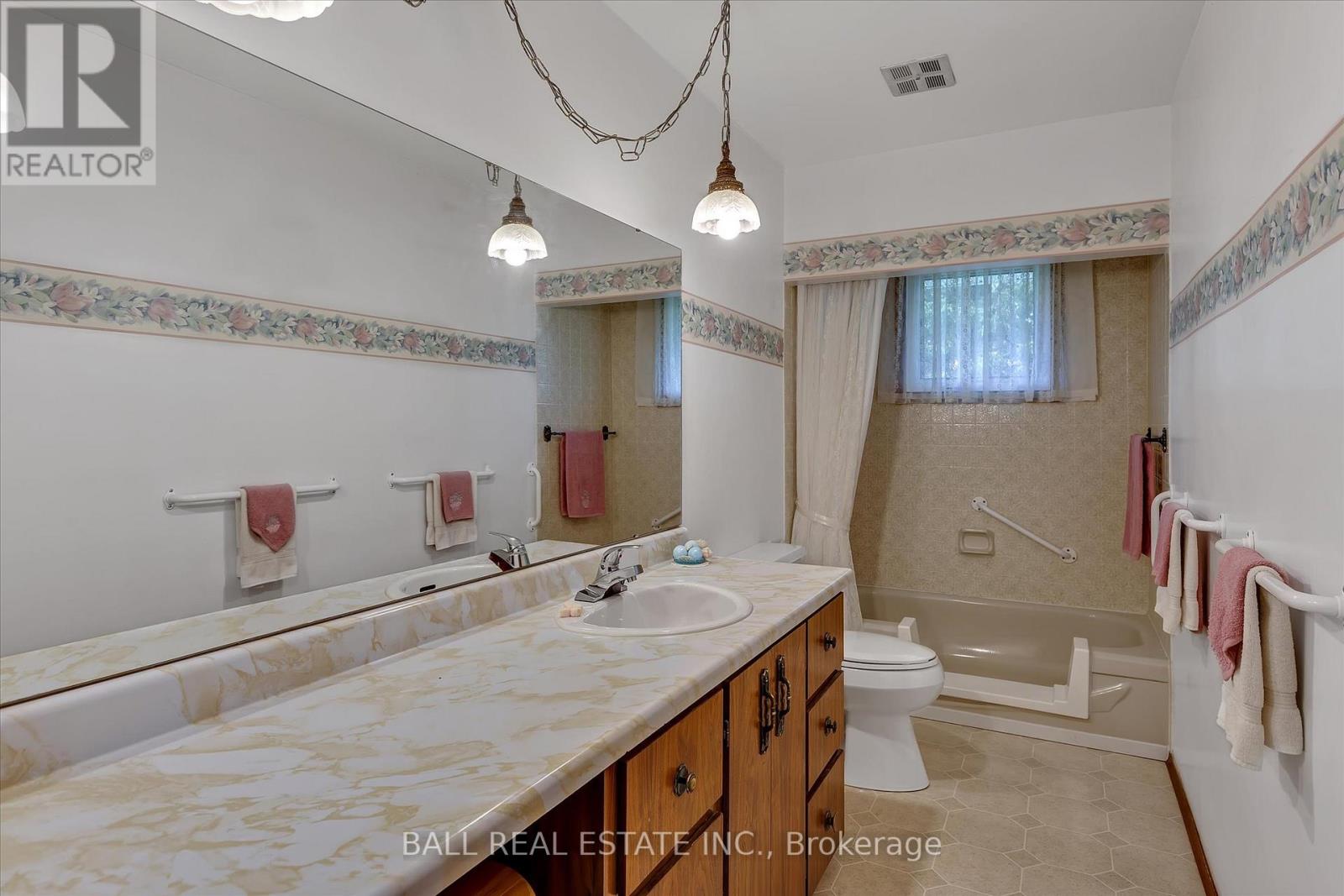 37 County Rd 40 N, Asphodel-Norwood, Ontario  K0L 2V0 - Photo 11 - X12136783