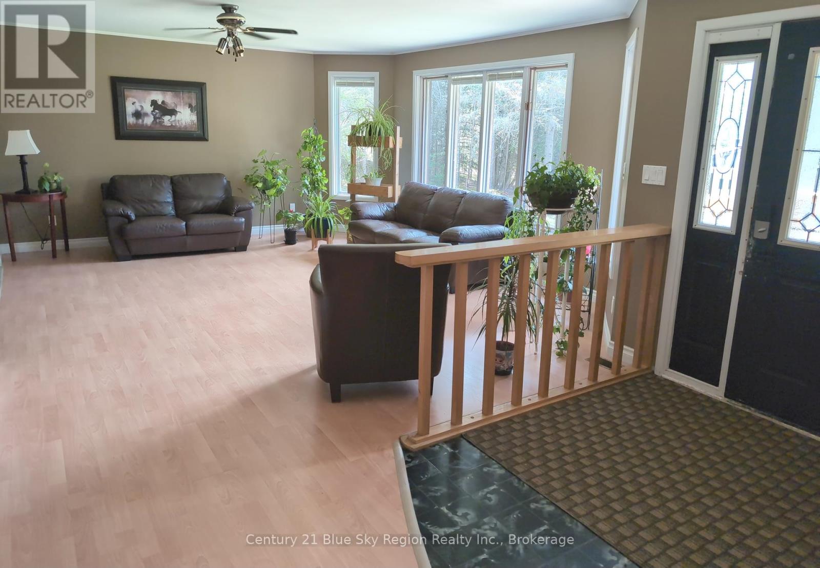 556 Genesee Lake Road, Powassan, Ontario  P0H 1Z0 - Photo 16 - X12149888