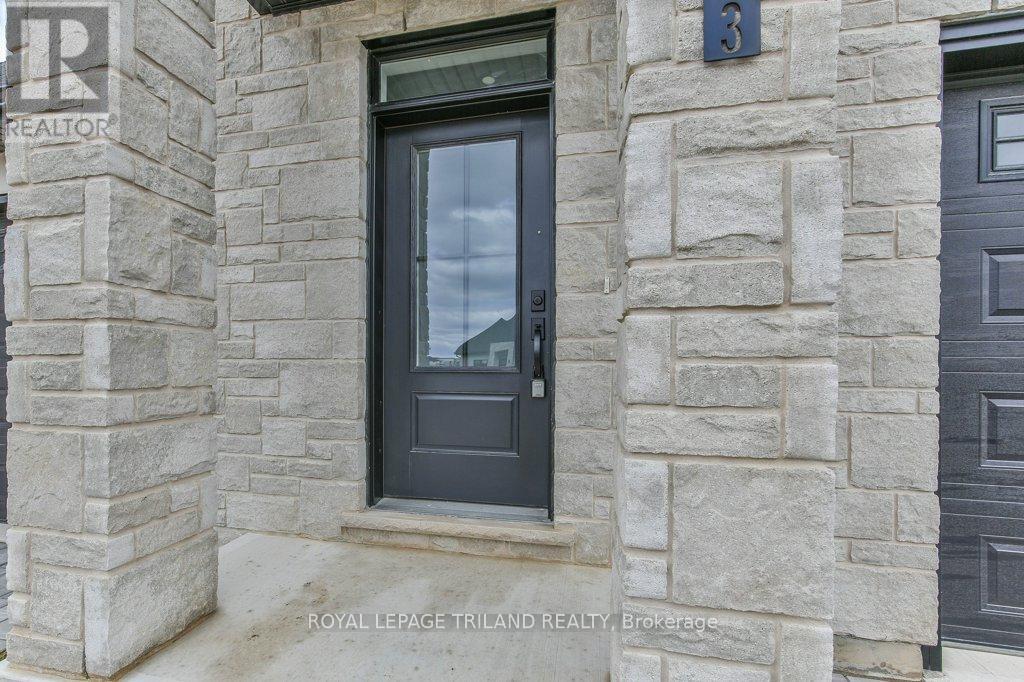 6713 HAYWARD DRIVE, London South, Ontario