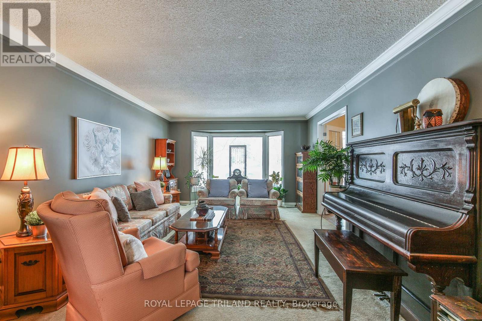 Photo 11 of 47 for 714 Cranbrook Road