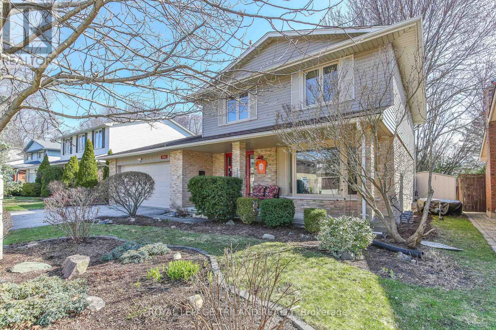 Photo 4 of 47 for 714 Cranbrook Road