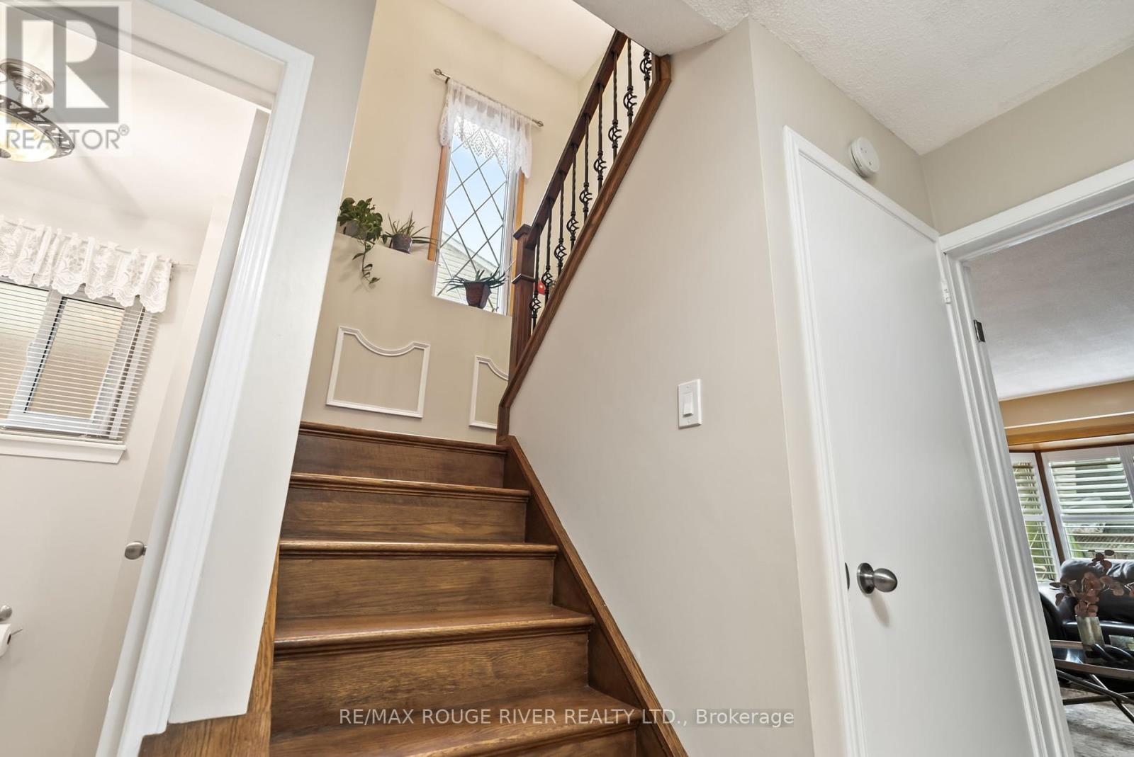 9 Harrison Court, Whitby, Ontario  L1N 6E2 - Photo 22 - E12149911