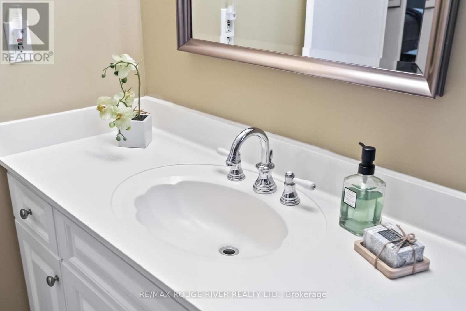9 Harrison Court, Whitby, Ontario  L1N 6E2 - Photo 34 - E12149911
