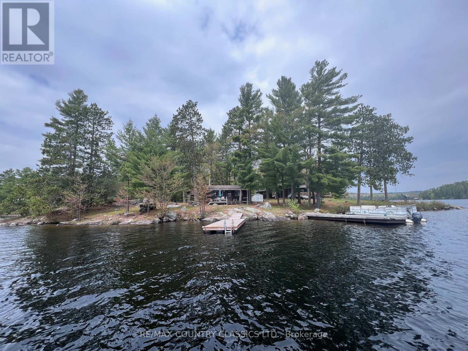 910 WESLEMKOON LAKE, Addington Highlands, Ontario