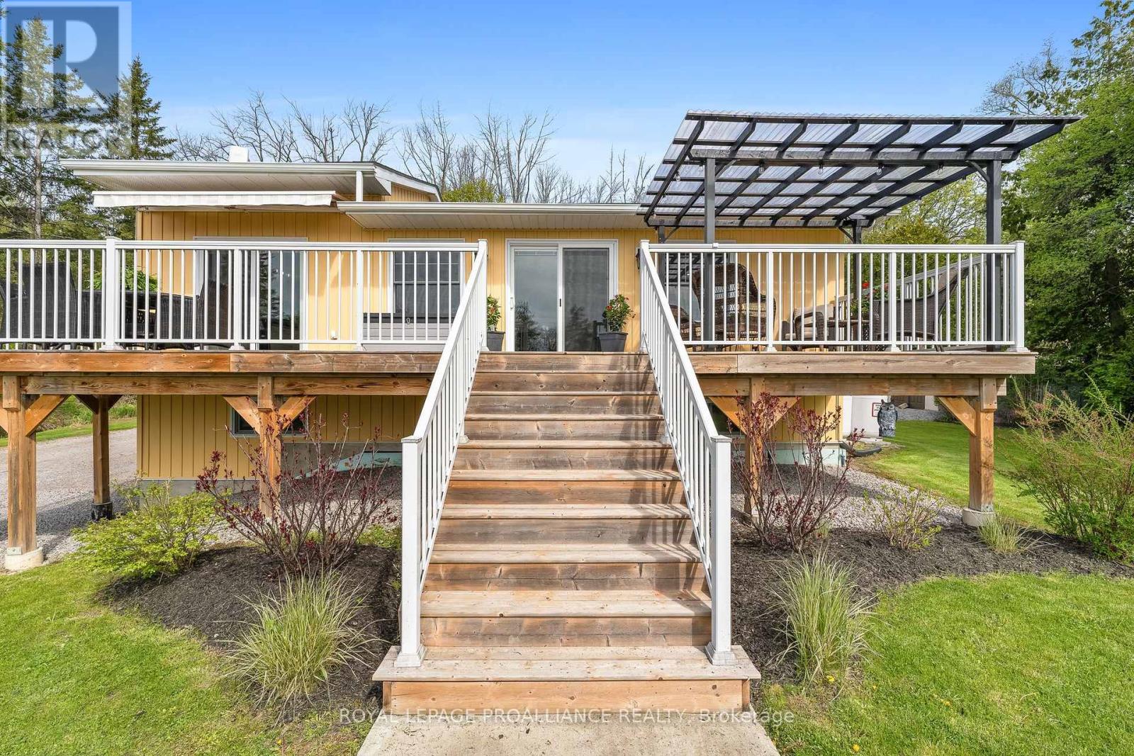 686 North Shore Drive E, Otonabee-South Monaghan, Ontario  K0L 1B0 - Photo 4 - X12150081