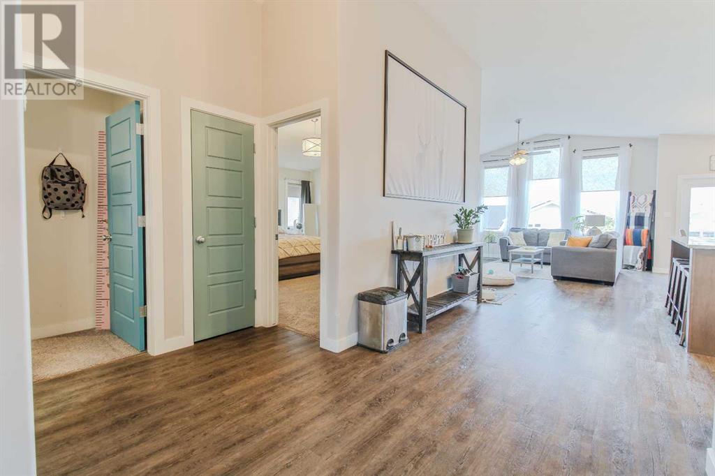 118 Riverford Close W, Lethbridge, Alberta  T1K 8E6 - Photo 10 - A2218022