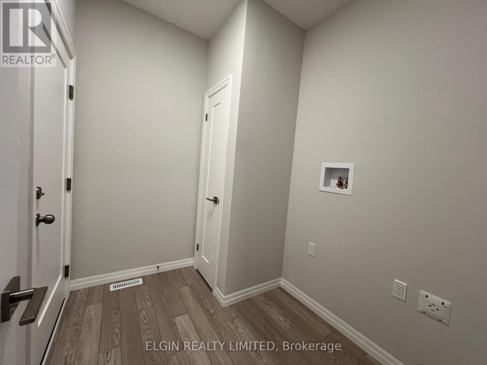 8 Hemlock Crescent, Aylmer, Ontario  N5H 0B9 - Photo 6 - X12149944