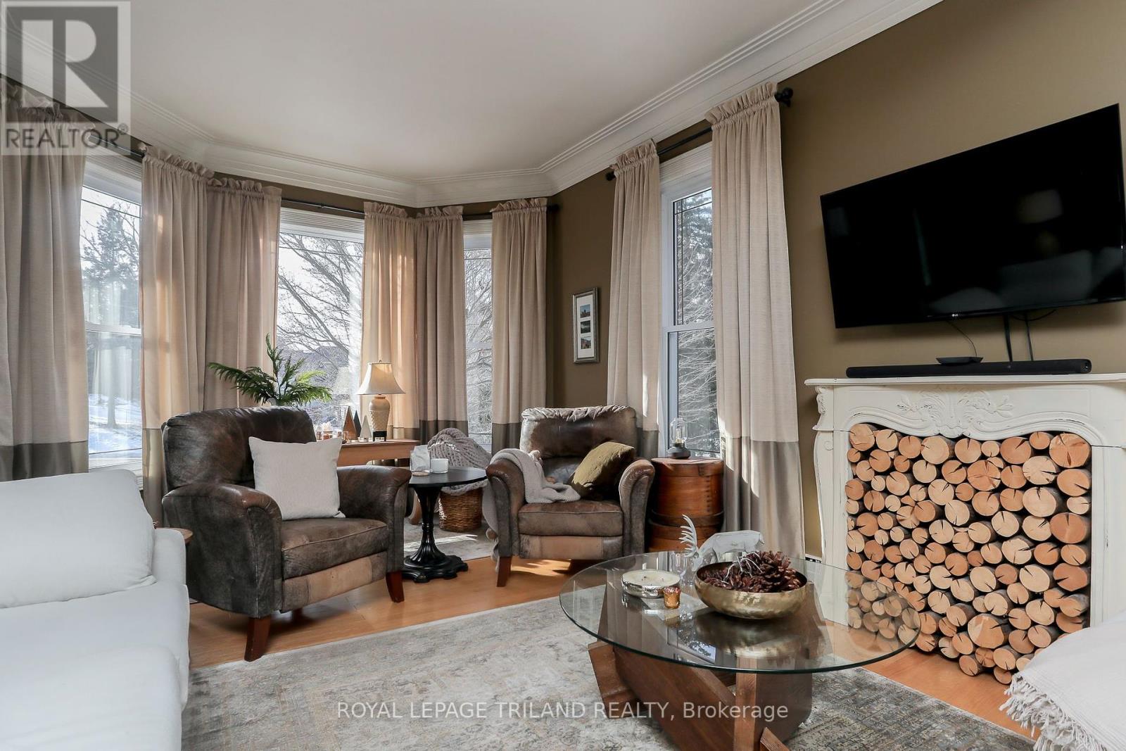 6058 Stone Church Road, Central Elgin, Ontario  N0L 2L0 - Photo 12 - X12149974
