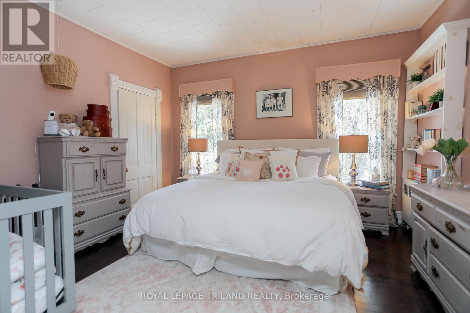 6058 Stone Church Road, Central Elgin, Ontario  N0L 2L0 - Photo 22 - X12149974