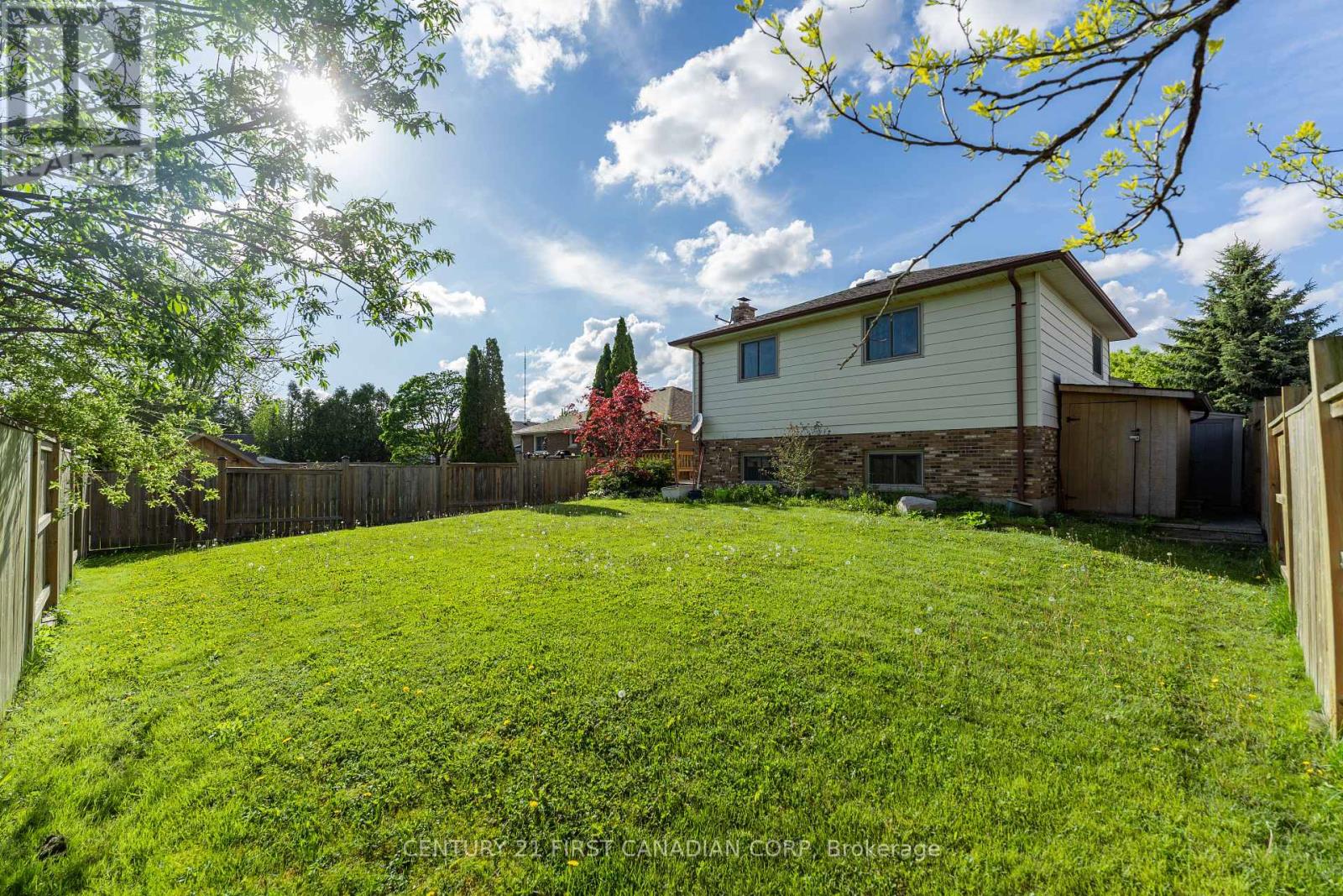 27 Golfview Crescent, London South (South Q), Ontario  N6C 5N2 - Photo 44 - X12149980