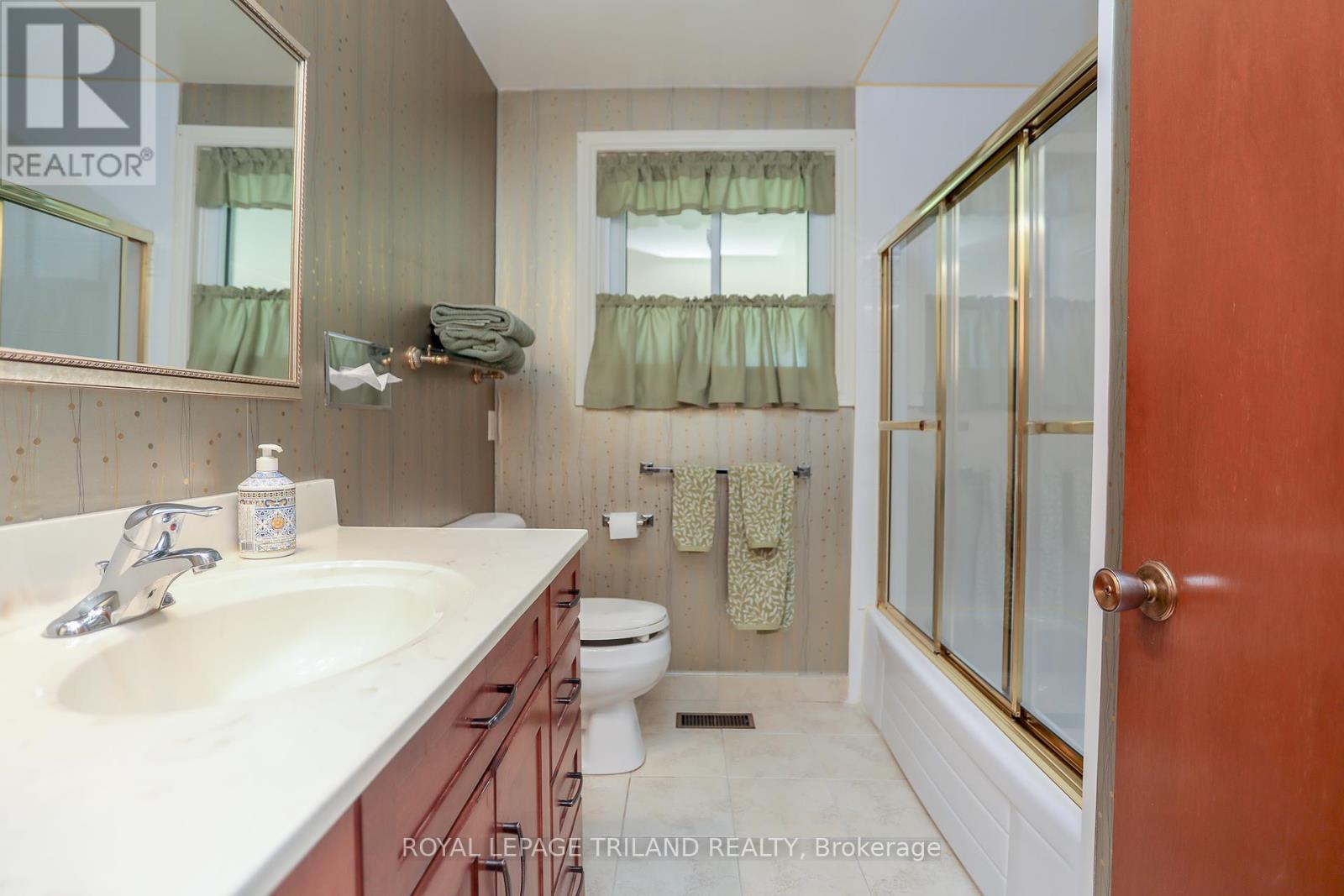 32 Applewood Crescent, St. Thomas, Ontario  N5R 1H2 - Photo 30 - X12150001
