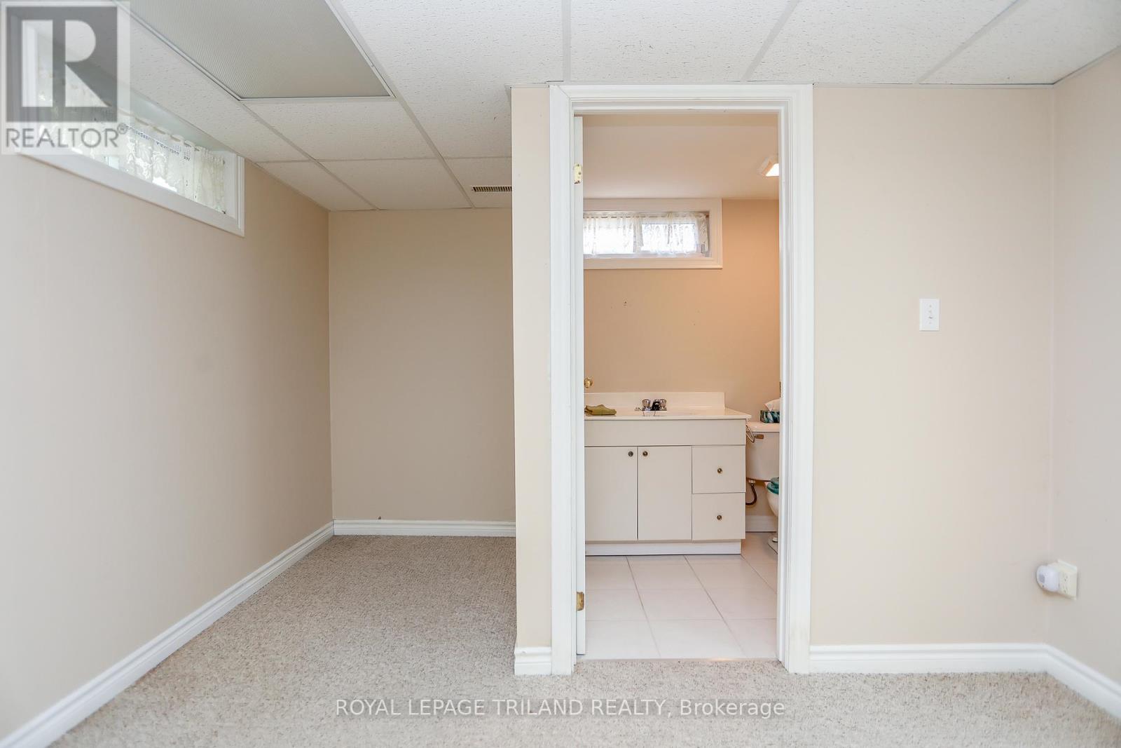 32 Applewood Crescent, St. Thomas, Ontario  N5R 1H2 - Photo 35 - X12150001