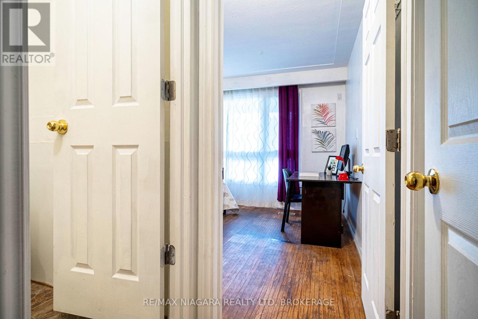 225 West 2nd Street, Hamilton (Southam), Ontario  L9C 3G3 - Photo 25 - X12150133