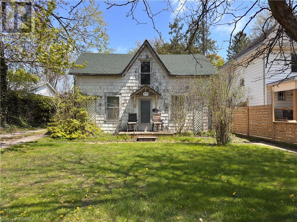 Property at 221 NORFOLK Street N image 1