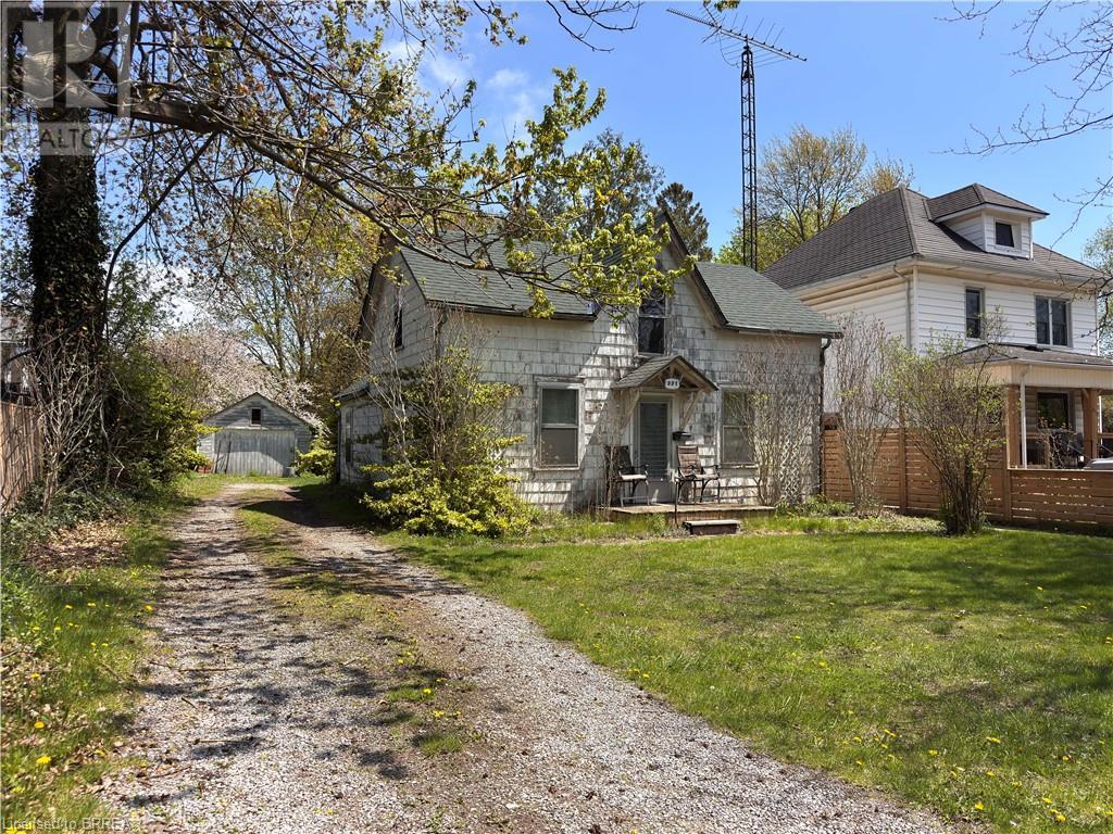 Property at 221 NORFOLK Street N image 4
