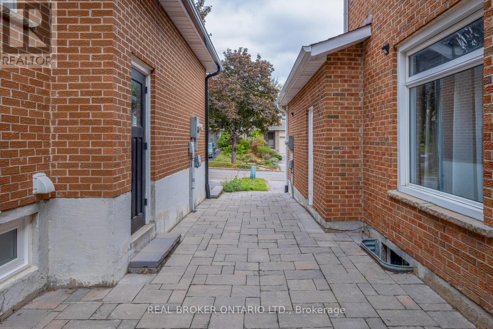 Bsmt - 25 Charnwood Place, Markham, Ontario  L3T 5H2 - Photo 19 - N12149775