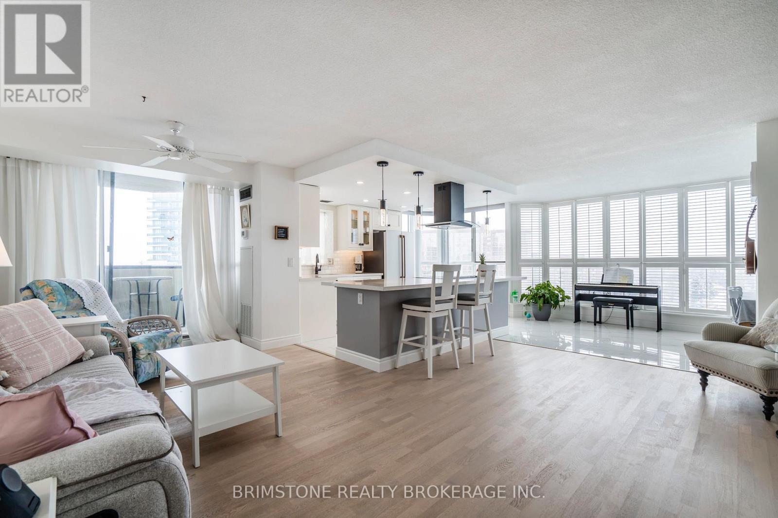 904 - 100 Observatory Lane, Richmond Hill, Ontario  L4C 1T4 - Photo 8 - N12149822