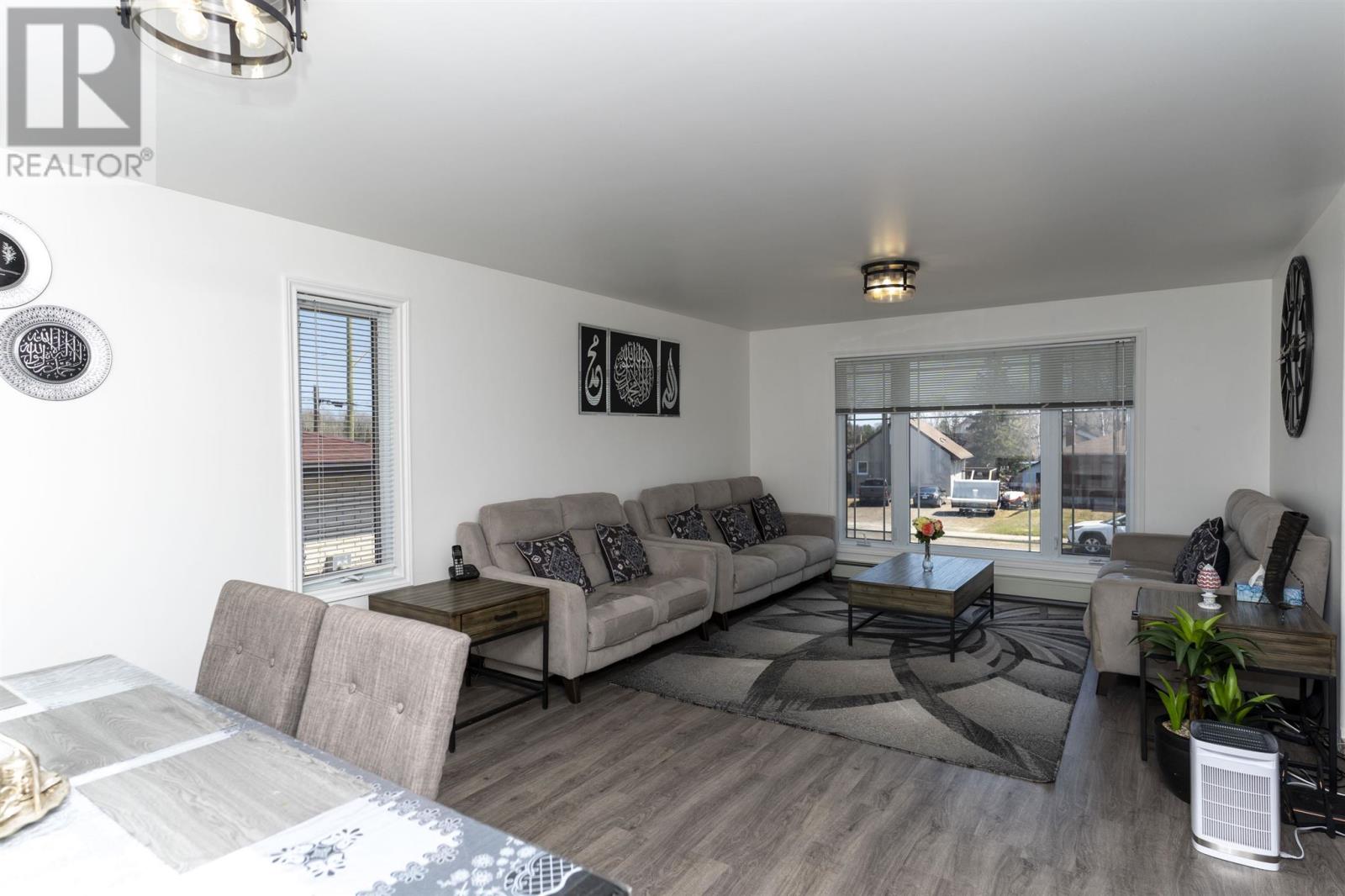 114 Skyline Ave, Thunder Bay, Ontario  P7B 6K6 - Photo 10 - TB251040