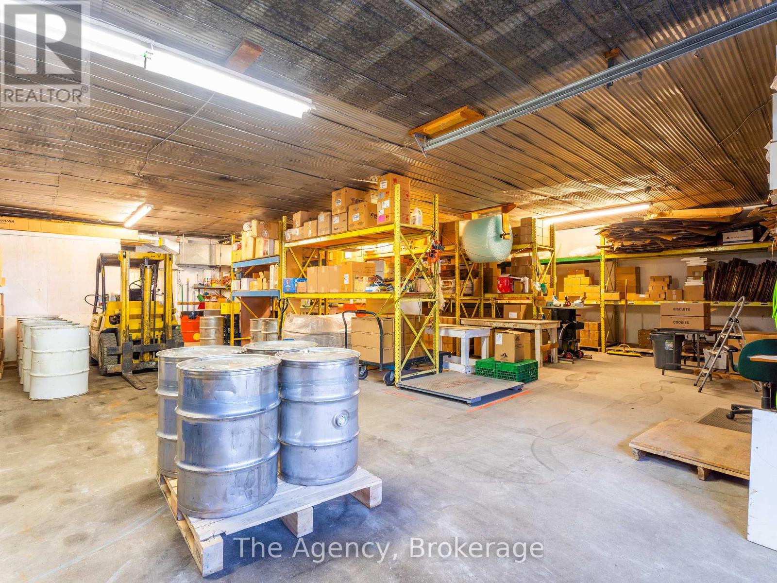 14 Gray Road, Bracebridge, Ontario  P1L 1P8 - Photo 15 - X12150027