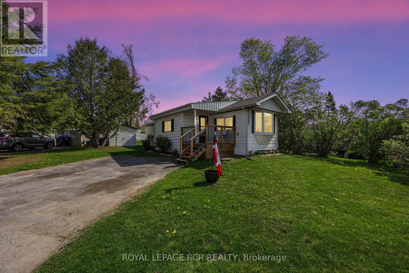 17 Balantrae Drive, Oro-Medonte, Ontario  L3V 0P9 - Photo 3 - S12149809