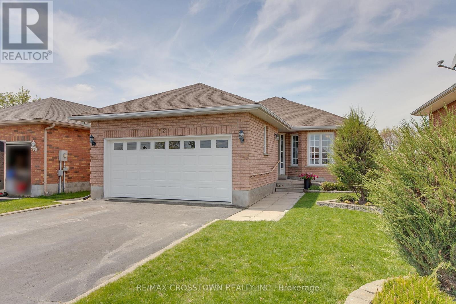 72 Buchanan Street, Barrie, Ontario  L4M 6B7 - Photo 1 - S12149837