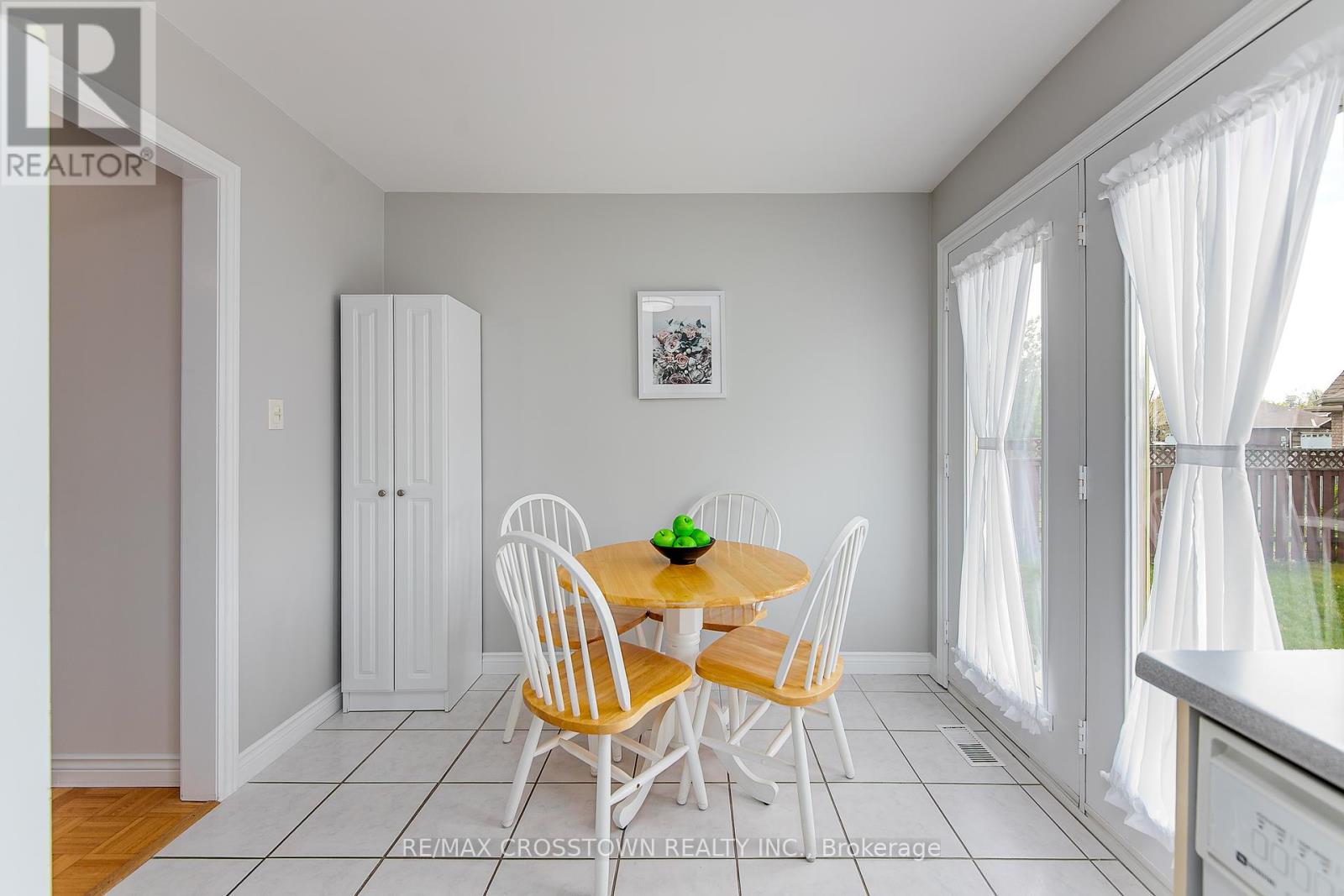 72 Buchanan Street, Barrie, Ontario  L4M 6B7 - Photo 21 - S12149837